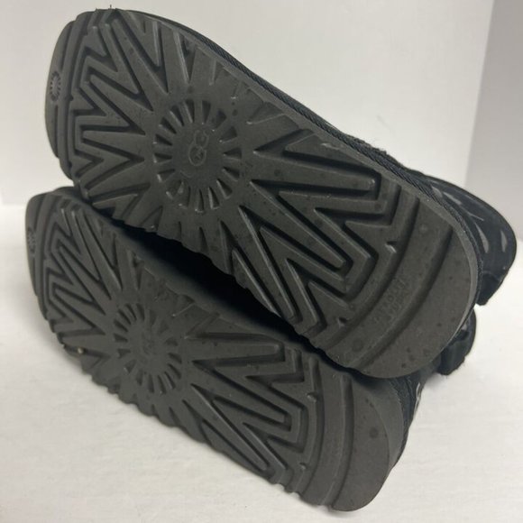 UGG Women's Classic Mini Floral Foil Boot Black, Size 8 M - Picture 5 of 6
